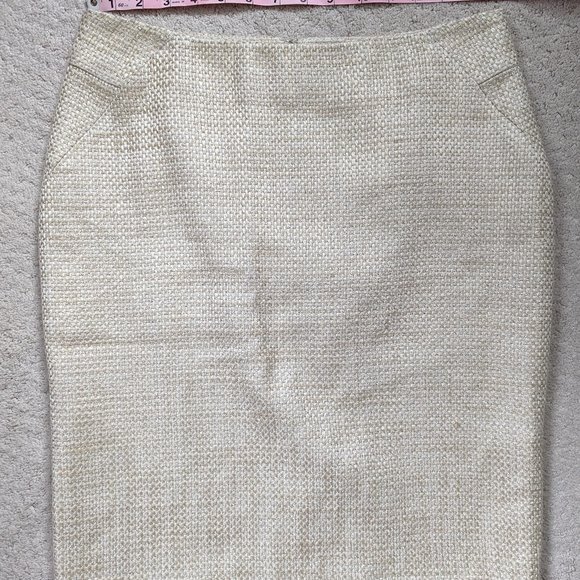 Ann Taylor Cream and Gold Tweed Pencil Skirt, NWT Size 8 - Picture 1 of 9